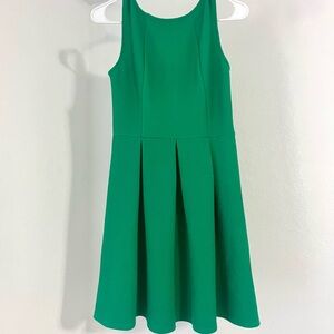 S Women’s Green Sleeveless Dress